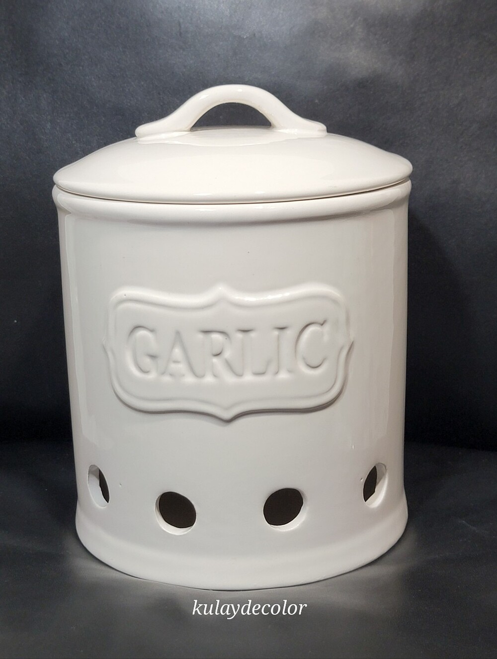 Vintage White Ceramic Garlic Keeper Canister Jar with Lid Embossed GARLIC 7" H